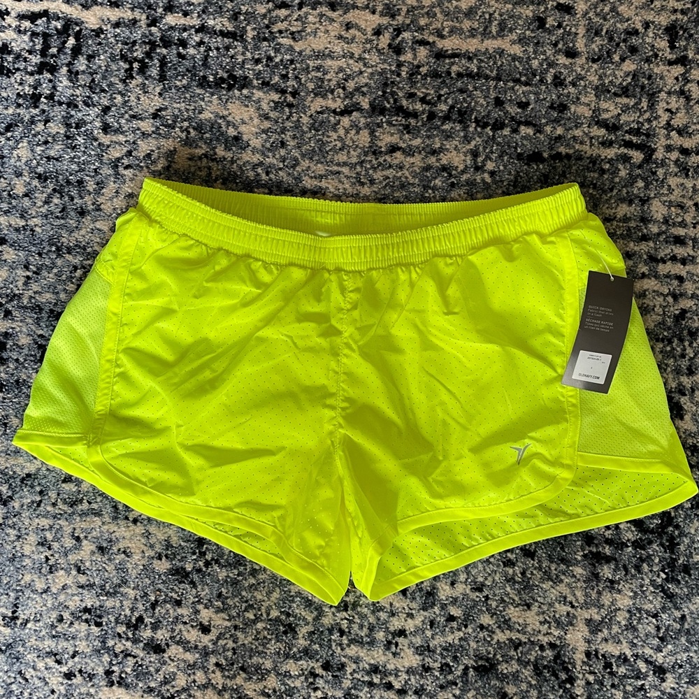 Old navy running shorts size small. NWT